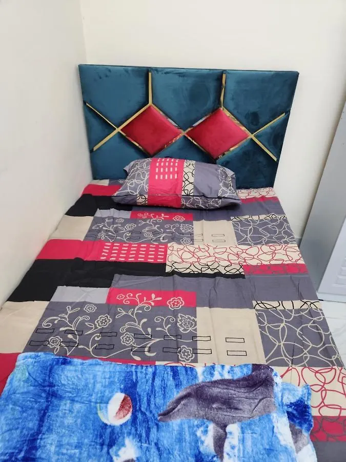 Homestay Abdullah Kamber Building Apartment Dubai
