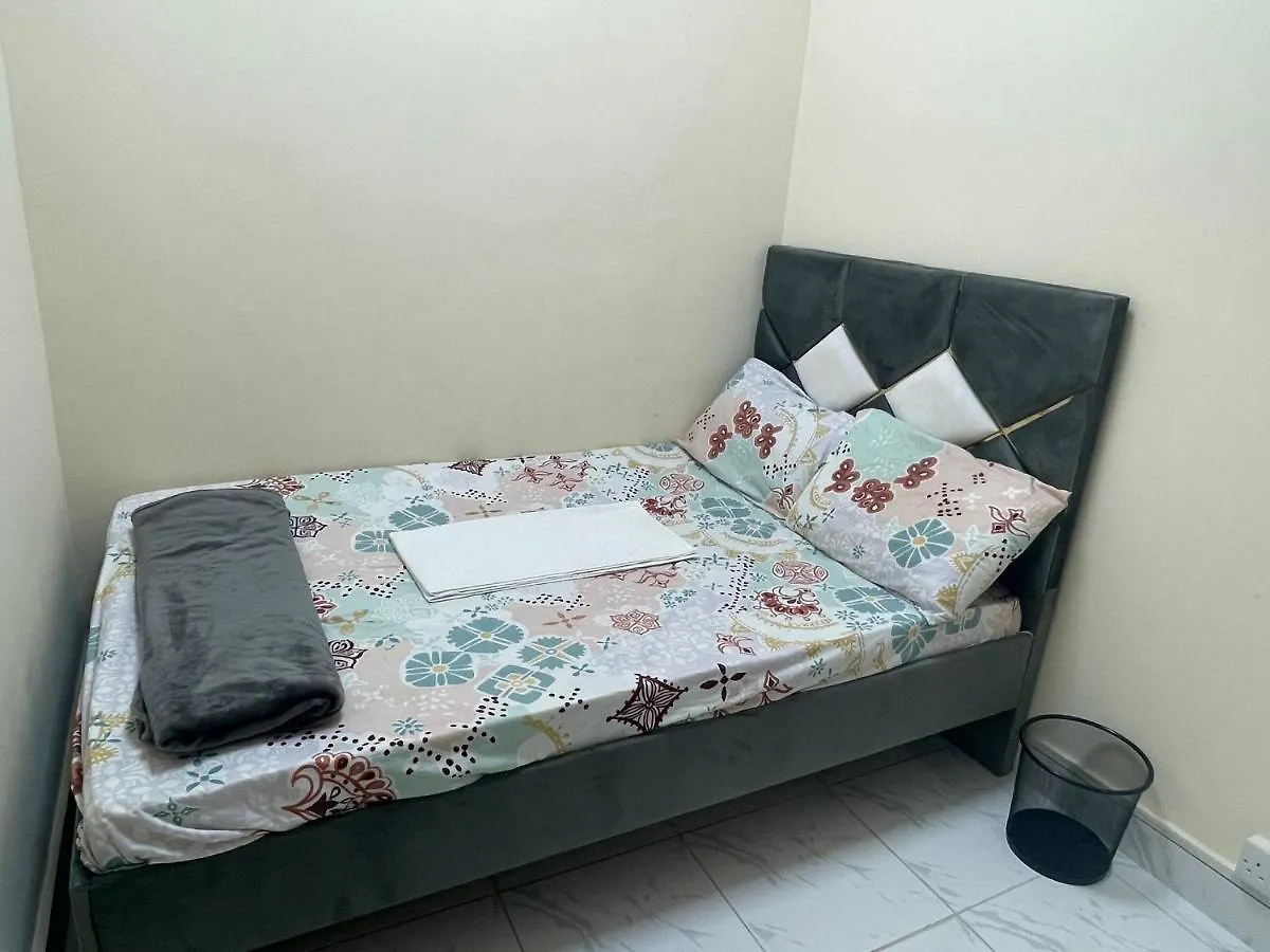 Homestay Abdullah Kamber Building Apartment Dubai
